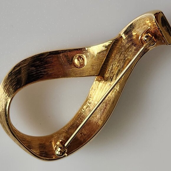 1990-S? SWAROVSKI SWAN LOGO VINTAGE RIBBON BROOCH WITH MULTICOLORED CRYSTALS. - Picture 3 of 6